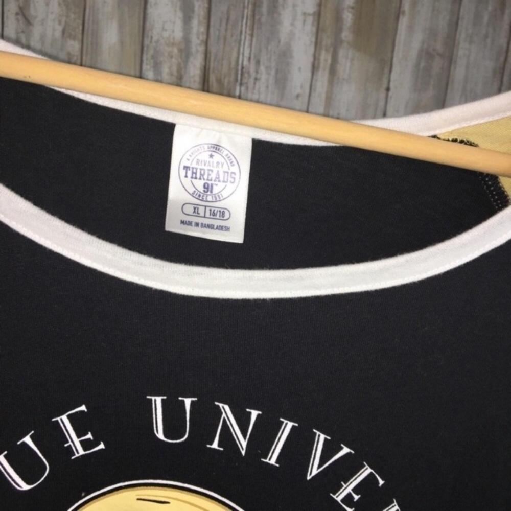 Purdue Boilermakers Tee Womens XL NWT Black Gold Football NCAA Shirt - Picture 4 of 4